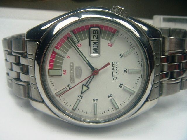 seiko 5 day date automatic