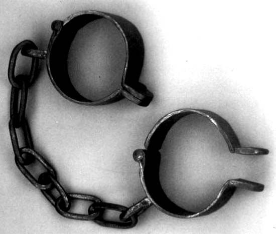  photo shackles_zps4f4fd642.jpg