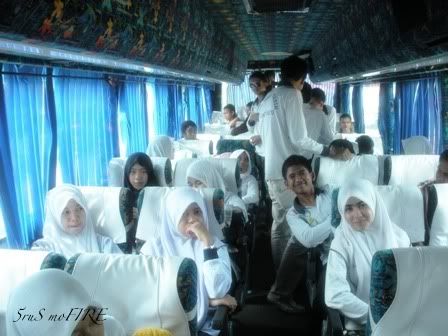 Dalam bus