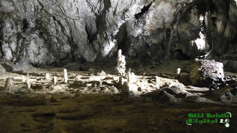 stalagmite, pestera, carst, Valea Cetatii, Pestera Fundata