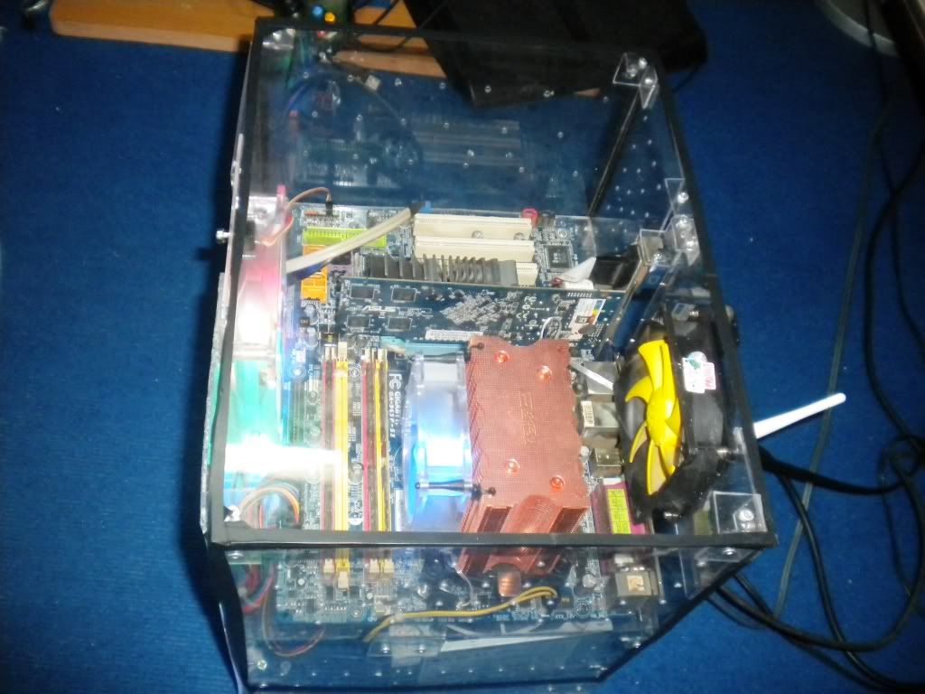 Case Mica làm bằng công cụ thô sơ. - 11