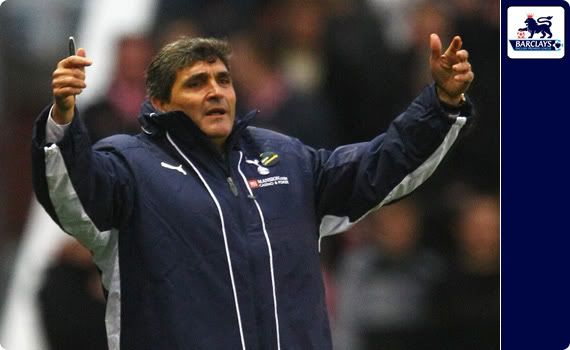 At the end of the day, Juande Ramos' job depended on the goal scoring form of Darren Bent and Roman Pavlyuchenko... Shiiiit!