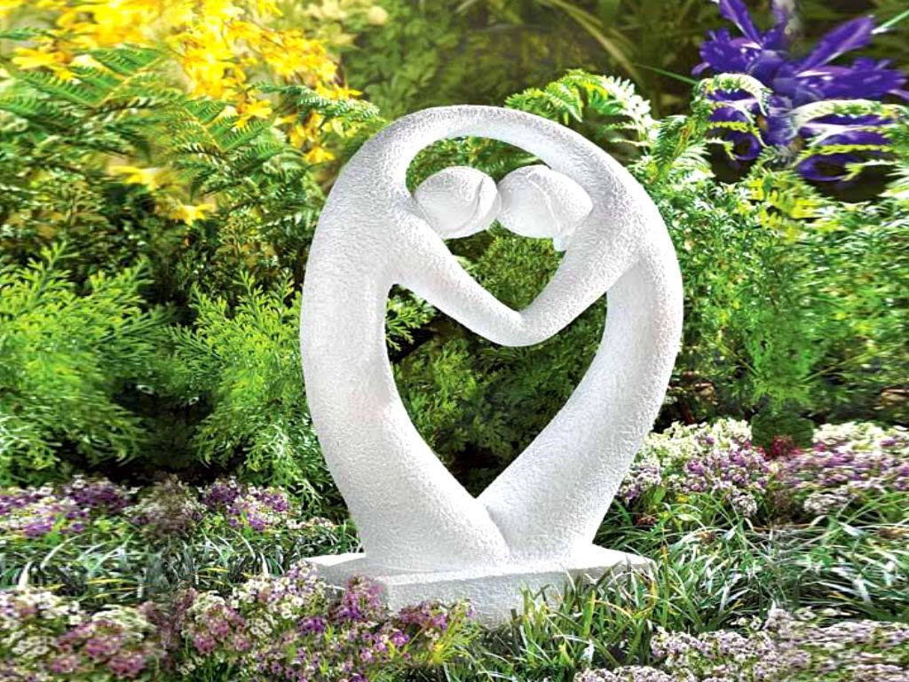 'JOY OF LOVE' STATUE 38973 Pictures, Images and Photos