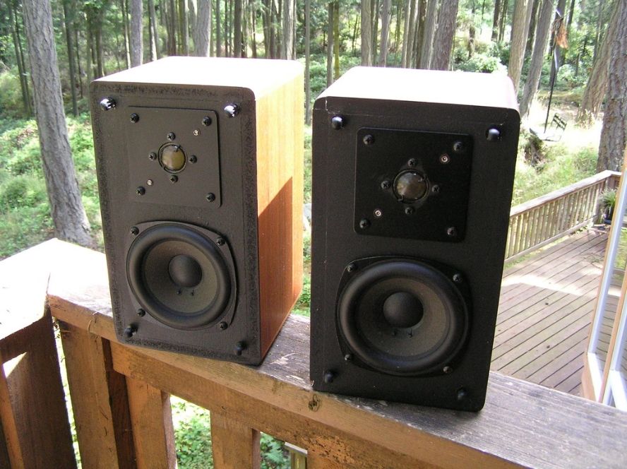 ess bookshelf speakers