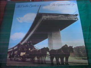 DOOBIE BROTHERS - The Captain And Me Record
