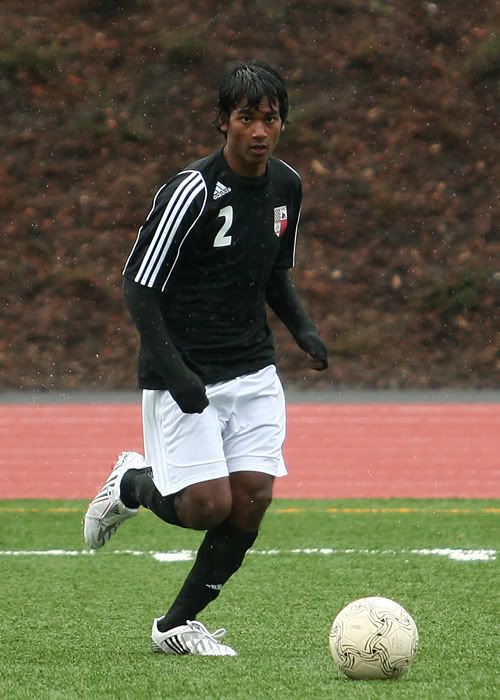 IMAGE: http://i236.photobucket.com/albums/ff31/EJB2007/Cavelero_1_0126_edited-1.jpg