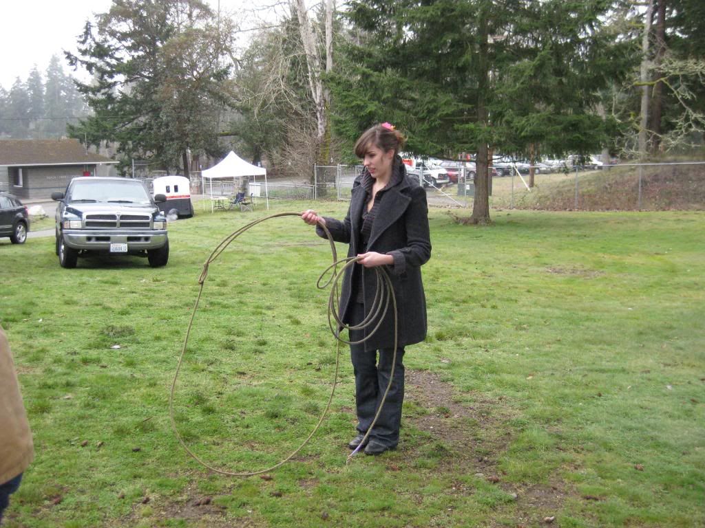 Sammi giving it a try Sammi .....Im going to rope me some cow!