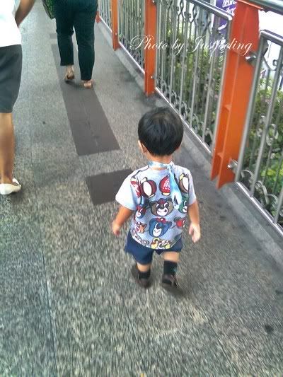 คนคุ้นเคย ที่ไม่เคยรู้จักกัน