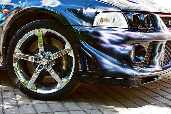 Продам автомобиль и запчасти к нему